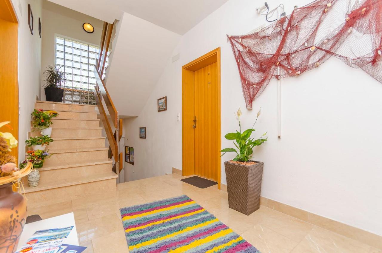 Apartments Mate Trogir Exterior foto