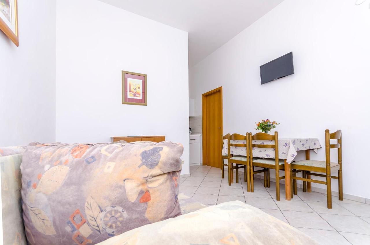 Apartments Mate Trogir Exterior foto